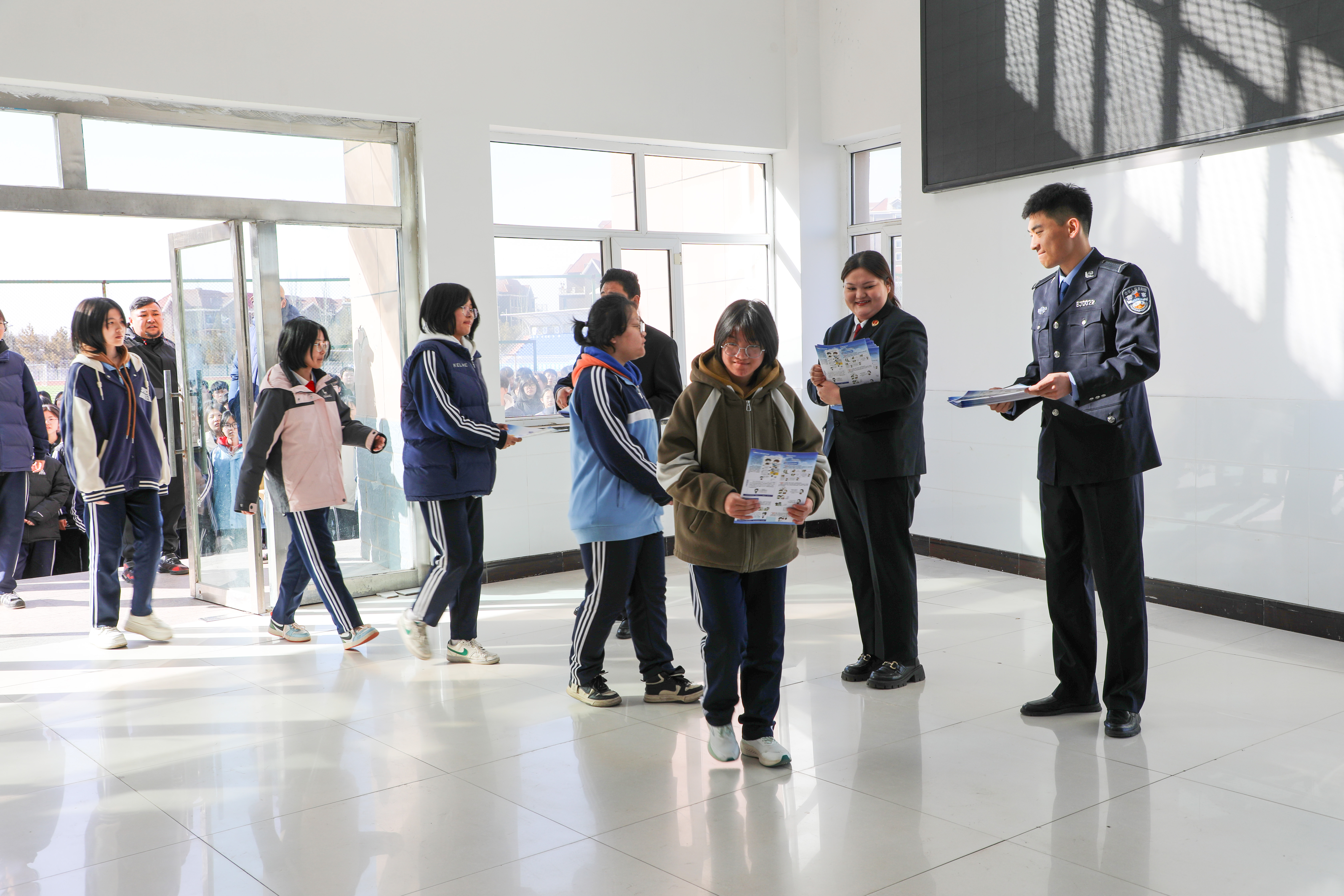 �커��ѿ������δ�� | ���п���������Ժ�����˴�ί��ר��㱨 ıδ�����칤����ƪ��